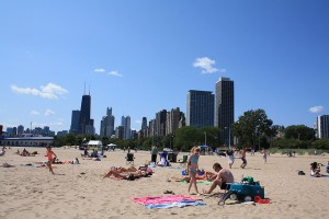 Cheap Chicago Tinder Date - Beach